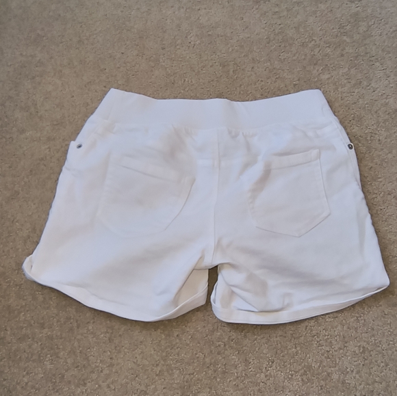Women's Cute Comfy Fun Plain White Maternity Shorts-Size Small- Folded up Legs - Picture 5 of 7